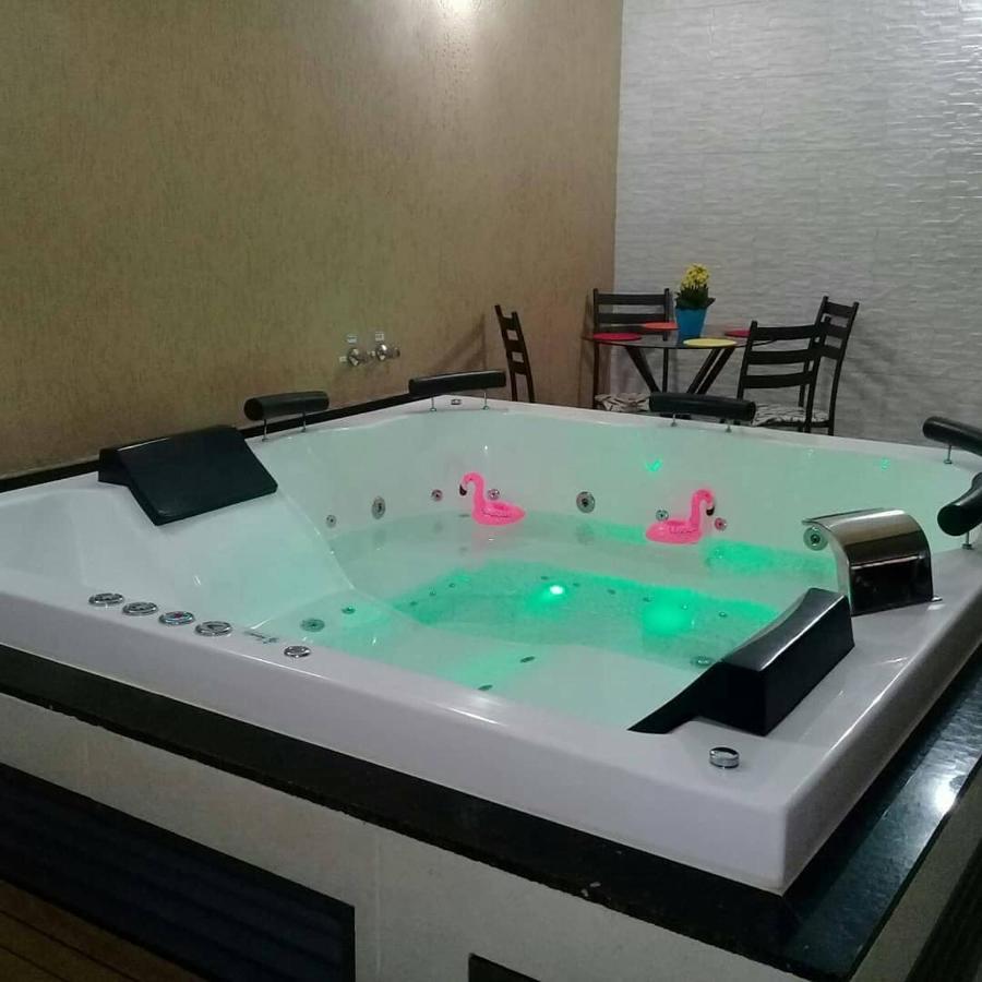 Casa Com 2 Quartos E Banheira De Hidromassagem トリンダーデ エクステリア 写真